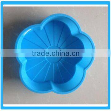 Competitive Price Small Flower Silicone Cake Mold