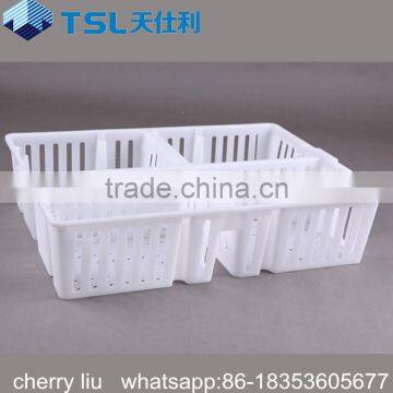 the pure plastic material chicken coop for transporting chicks