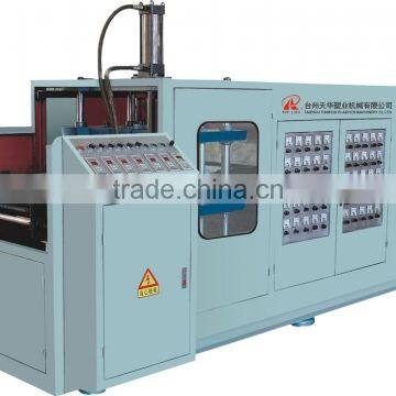 Automatic hydraulic high pressure thermoforming machine