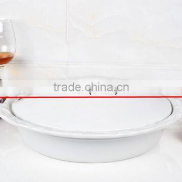 15" Oval Ceramic Baking Dish With Lid photo-2