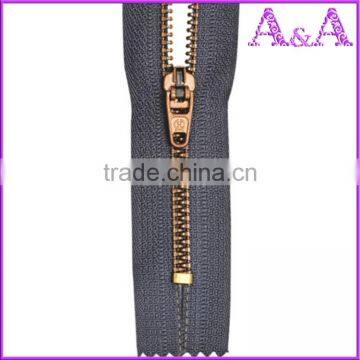 hot-selling #5 strong plastic zipper with strong teeth with different color,size,plastic zipper bags or zip