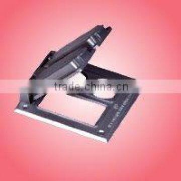 weatherproof self-closing outlet box cover