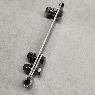 Self -supporting leaky cable ordinary clamp