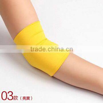 Elbow Sleeves for office lady using computer laptop