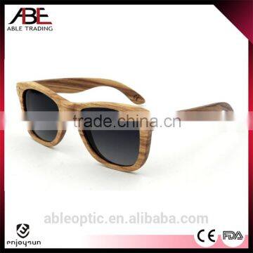 2016 classic vogue UV400 mirror lens custom Italy design bamboo wooden polarized sunglasses CE                        
                                                                                Supplier's Choice