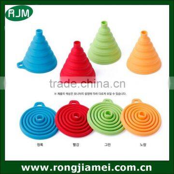 Food grade silicone rubber funnel foldable oil funnel