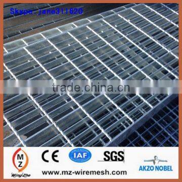 exported galvanized steel step plate/stair treads steel grating weight in China