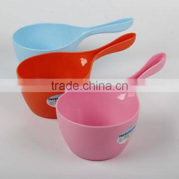 Kitchen Cooking Plastic Water Bailer photo-3