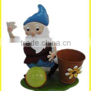 Christmas Sales Wholesale Outdoor Garden Gnome Drwaf Solar Light With Planter Decoration for Christmas Festival photo-3