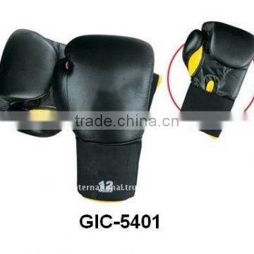 Leather boxing gloves