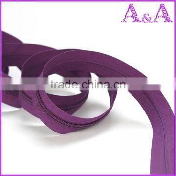 All Kinds of Manufactur Brass, Aluminum, Plastic, Derlin, Nylon, Invisible Zipper, Slider, Zipper Long Chain photo-4