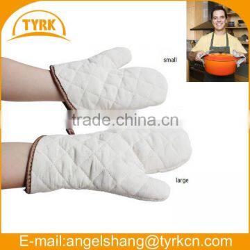 cotton oven mitt gloves and terry pot holders