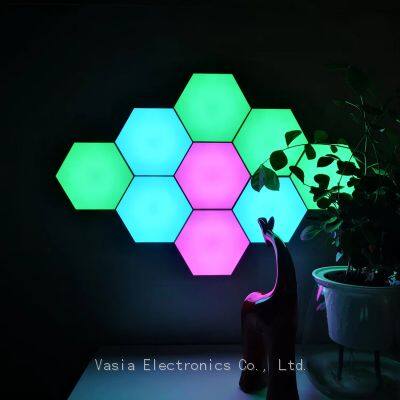 8 piezas de luces LED hexagonales RGB con Bluetooth y Wi-Fi para decoración interior de paredes, aptas para DIY. Control remoto por APP, adecuadas para salas de juegos de ordenador y dormitorios.