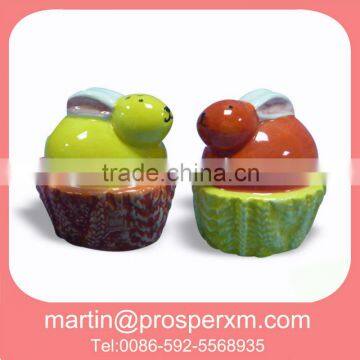 Salt and pepper shaker ceramic easter decoration 2013