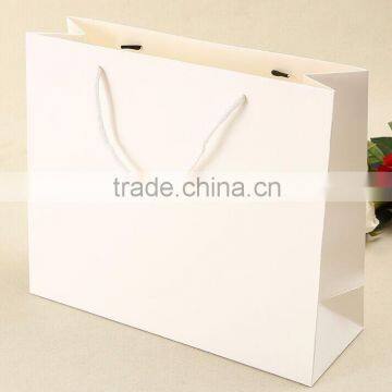 recyclable luxury recyclable fashion gift paper bag with handle