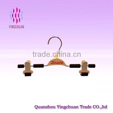 Wholesale metal cheap hangers with foam