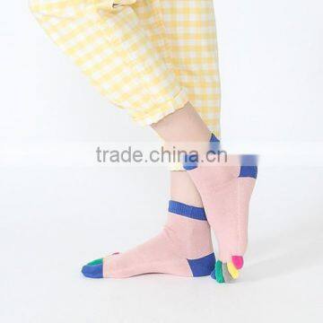 Custom OEM Design Bright Colored High Quality Winter Christmas Warm Cotton Yoga Socks for Women photo-2