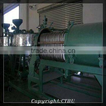 Black engine oil purifier machine