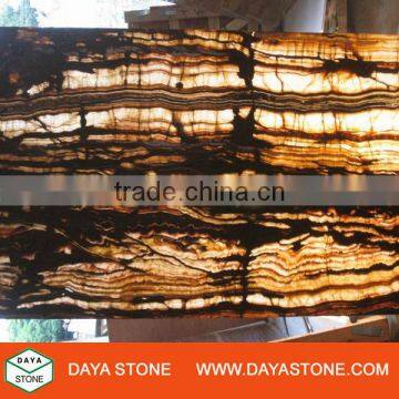 Tiger Vein Onyx Glass Niche Wall