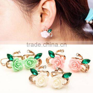 Zm53245a Korean Model Stock Jewelry Earrings Moq 10 Pieces Flower Shape Earrings photo-5
