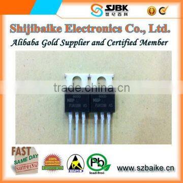 BT137 BT137-600D TRIAC SENS GATE 600V 8A TO220AB