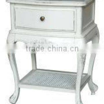 New and promotional vintage end table for flowers