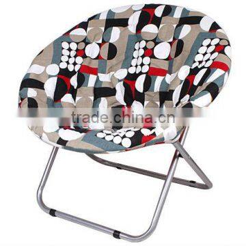 Folding camo moon chair