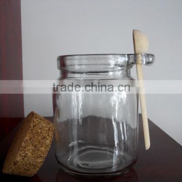 Glass spice jar with spoon and cork lid                        
                                                                                Supplier's Choice