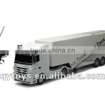 Benz 1:32 Truck (with License) Kid play RC truck toy factory DIY intelligent car toys PVC