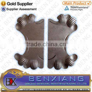 2014 factory price wrought iron main gate lock plate