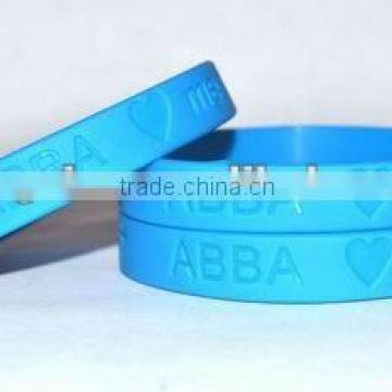 cheap promotional silicone wristbands