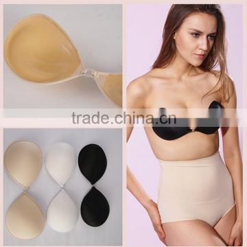 woman cool bra wear bra breathable and beauty invisible bra