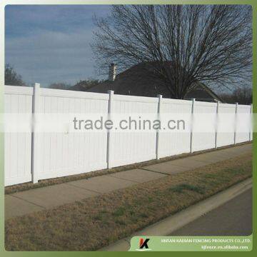 UV protected privacy fence