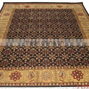 Serapi Hand Knotted Wool Carpet photo-2