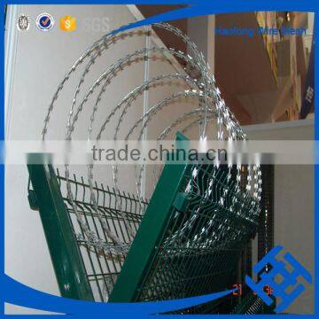 BTO22 Razor Ribbon Wire Galvanized Razor Barbed Wire Mesh Fence photo-2