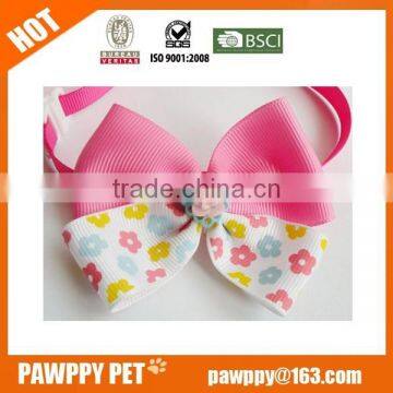 Fashionable dog bow tie collar