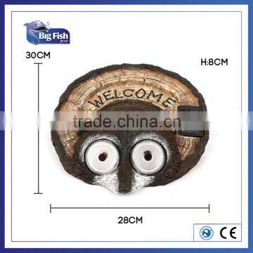 Solar Powered Polyresin Animal Barn Grandapa Owl Shaped House Light photo-2