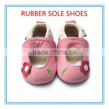 pink flower rubber sole baby sandal and genuine leather baby girl shoes 2016