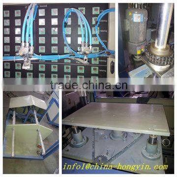 Biscuit Tray Vacuum Forming Machine photo-5