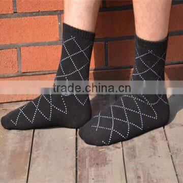 Custom High Quality Wholesale Bamboo Jacquard Black Socks by Cheap Price photo-2