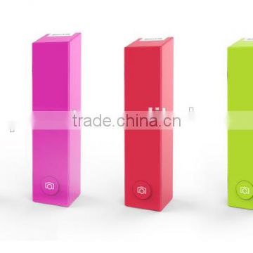 2015 Latest power bank with remote selfie and mobile phone stand 2600mAh