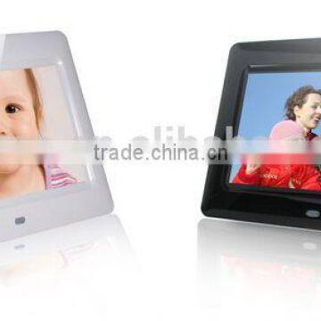 7" digital photo frame picture frames that play music and video China supplier