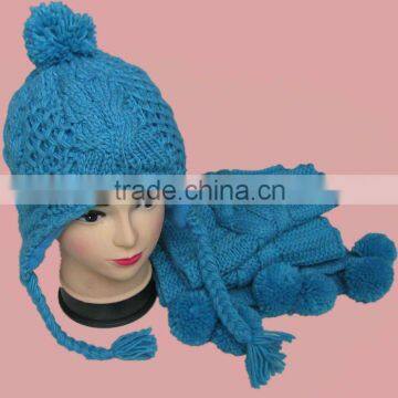 Fashionable Knitted kids hat and scarf