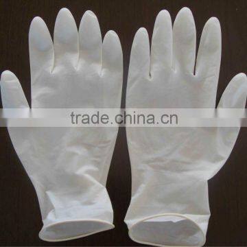 lightly-powdered latex examination gloves