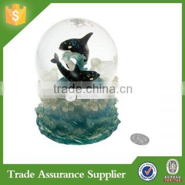 Cheap Price A Couple Of Dolphin Polyresin Snow Globe