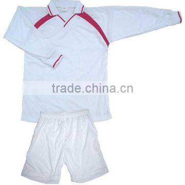 100% Polyester Close Mesh White Soccer Uniform