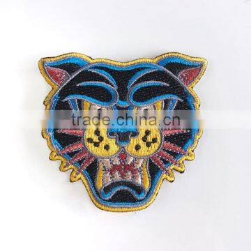 2017Customized Tiger Embroidery Patch, New Custom Embroidered 3D Logo Patch photo-2
