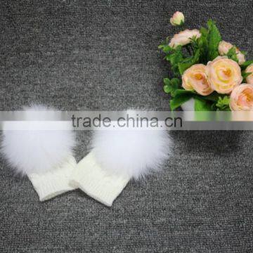 Hot Selling Winter Knit Gloves With Detachable Rabbit Fur Pompon