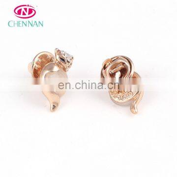 High Quality Crystal Buttons Beautiful Rhinestone Pins Animal Shape Cute Fox Light Pink photo-2