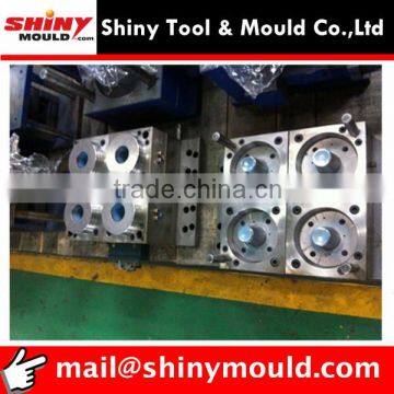 4 Cavity Bucket Moulding